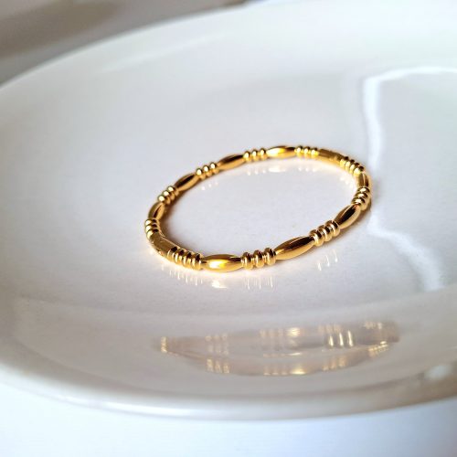 DAINTY BEAD CUFF