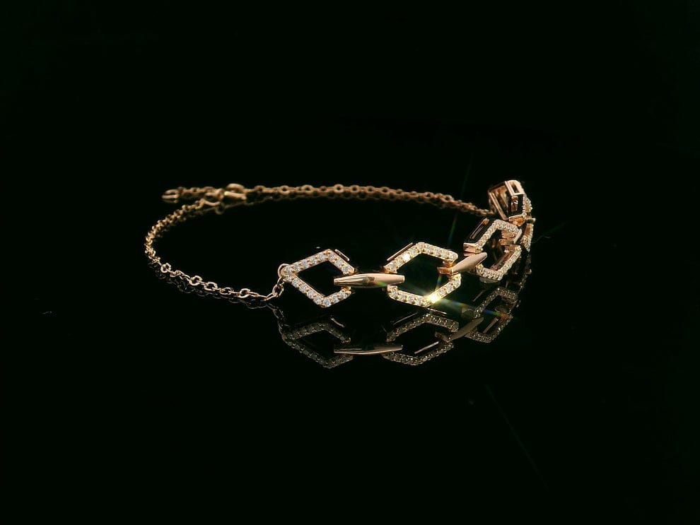 18K Gold Hexagon Diamond Bracelet – Modern Bracelet Design with 0.05ct Pavé-Set Diamonds