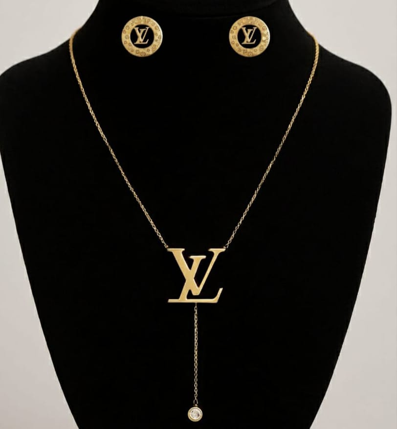 Louis Vuitton(LV) Pendant & Earing Set